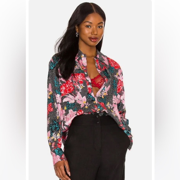 Tell Your Friends Button-Up Top in Alicia Print - Picture 1 of 8